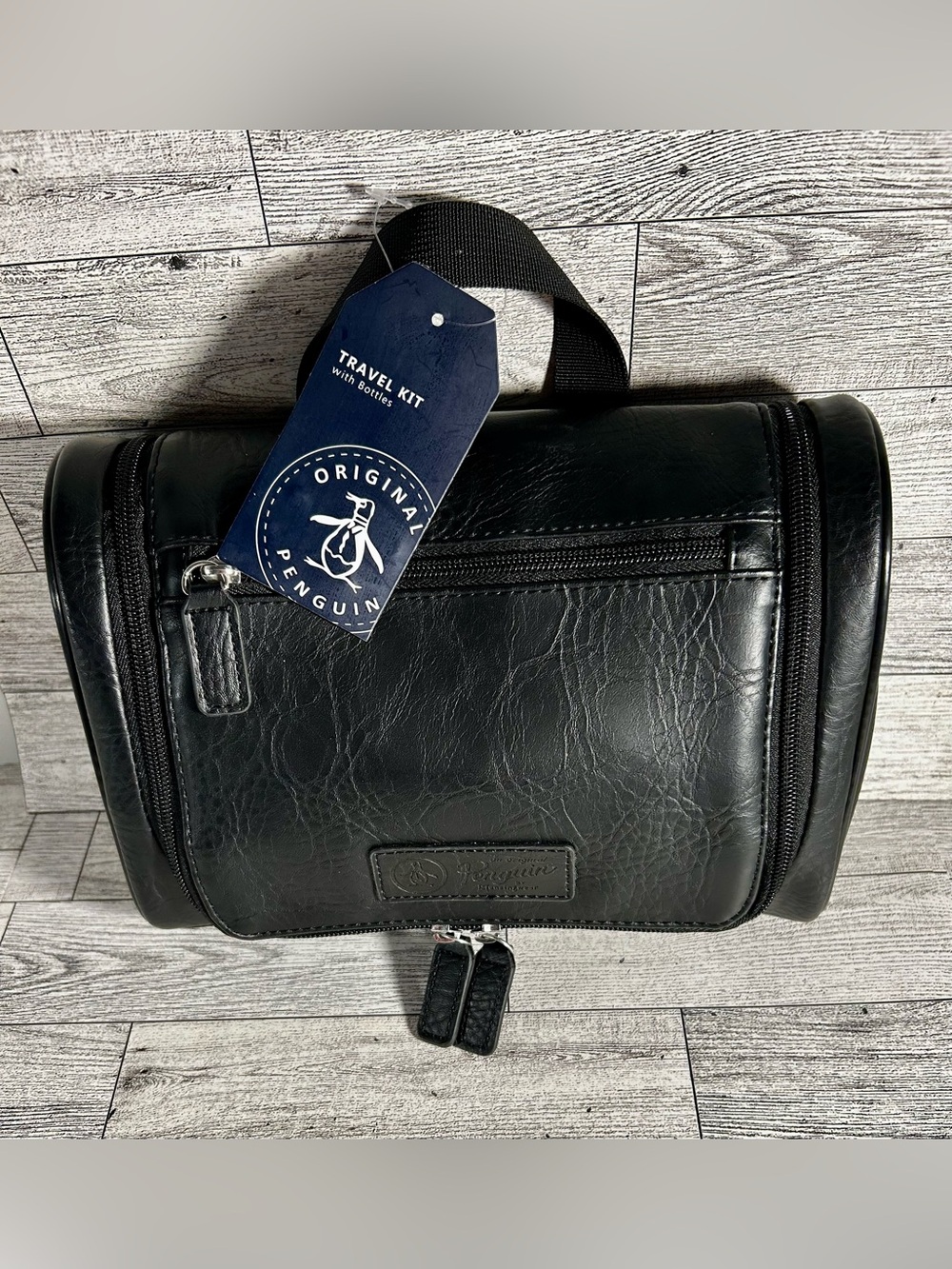 Penguin Munsingwear Men’s Hanging Toiletry Travel Kit Bag with Bottles Black NWT - Picture 2 of 14